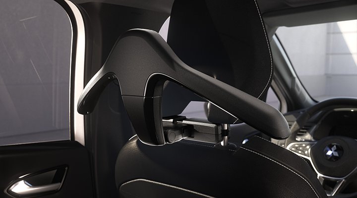 Nový Mitsubishi Grandis: Držiak na opierku hlavy